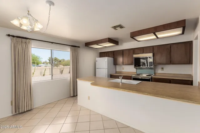 $325,000 | 11627 South Iroquois Drive, Phoenix, AZ 85044