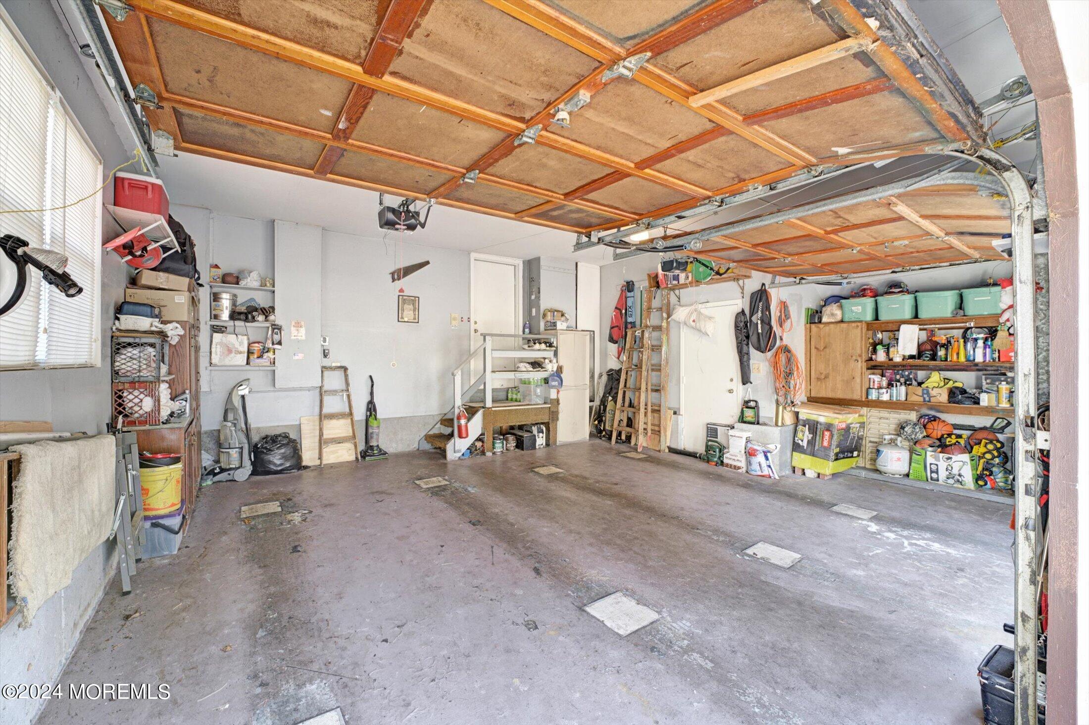 19 Mimosa Court Jackson, NJ 08527 - Photo 29 of 40 31-Garage