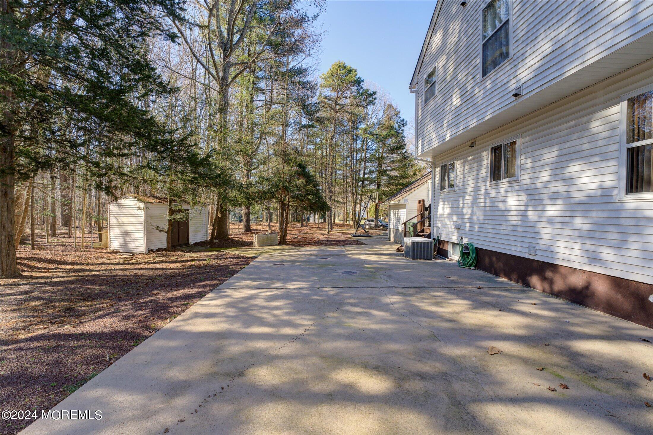19 Mimosa Court Jackson, NJ 08527 - Photo 32 of 40 33-Backyard
