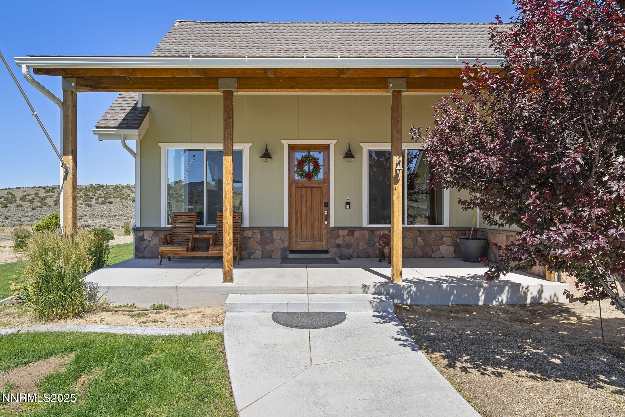 1240 Antelope Valley Road Reno, NV 89508 - Photo 44 of 60 047_Covered Front Patio