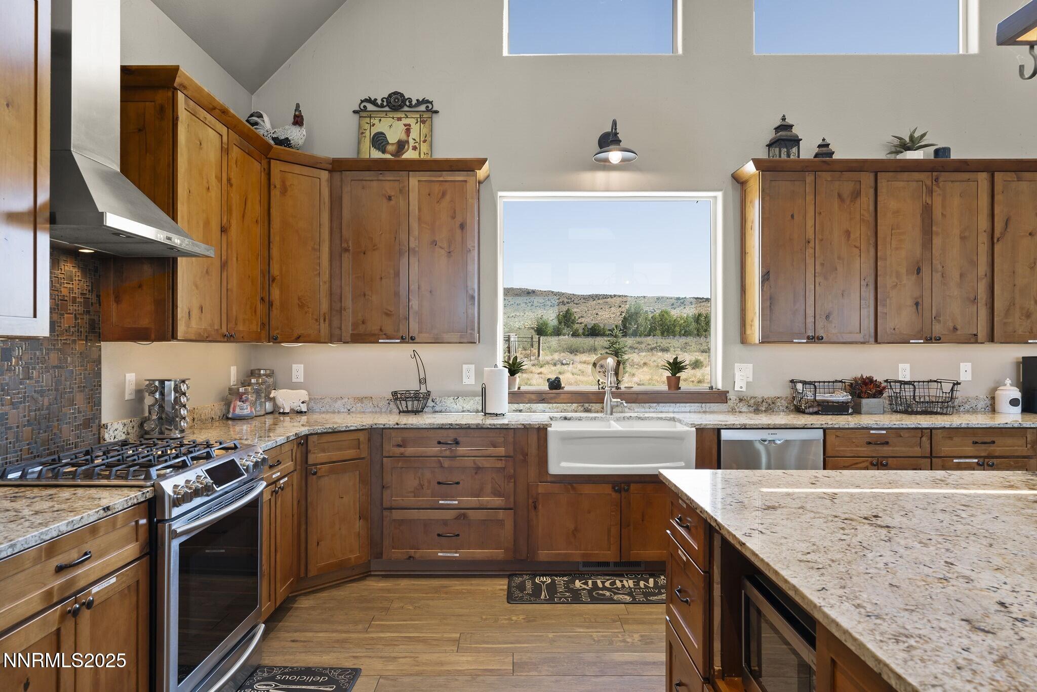 1240 Antelope Valley Road Reno, NV 89508 - Photo 5 of 60 a kitchen with a sink and cabinets