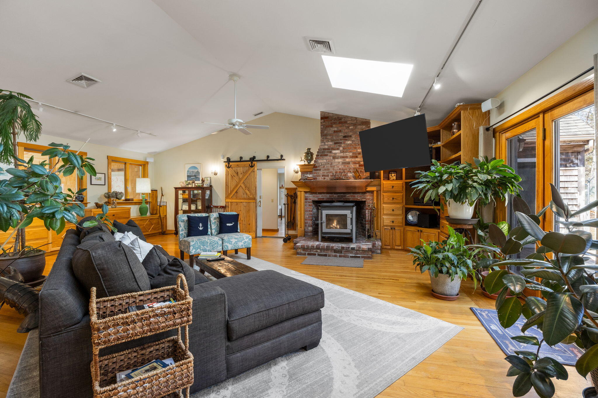 85 Pier Road Wellfleet, MA 02667 - Photo 13 of 72 Living Room