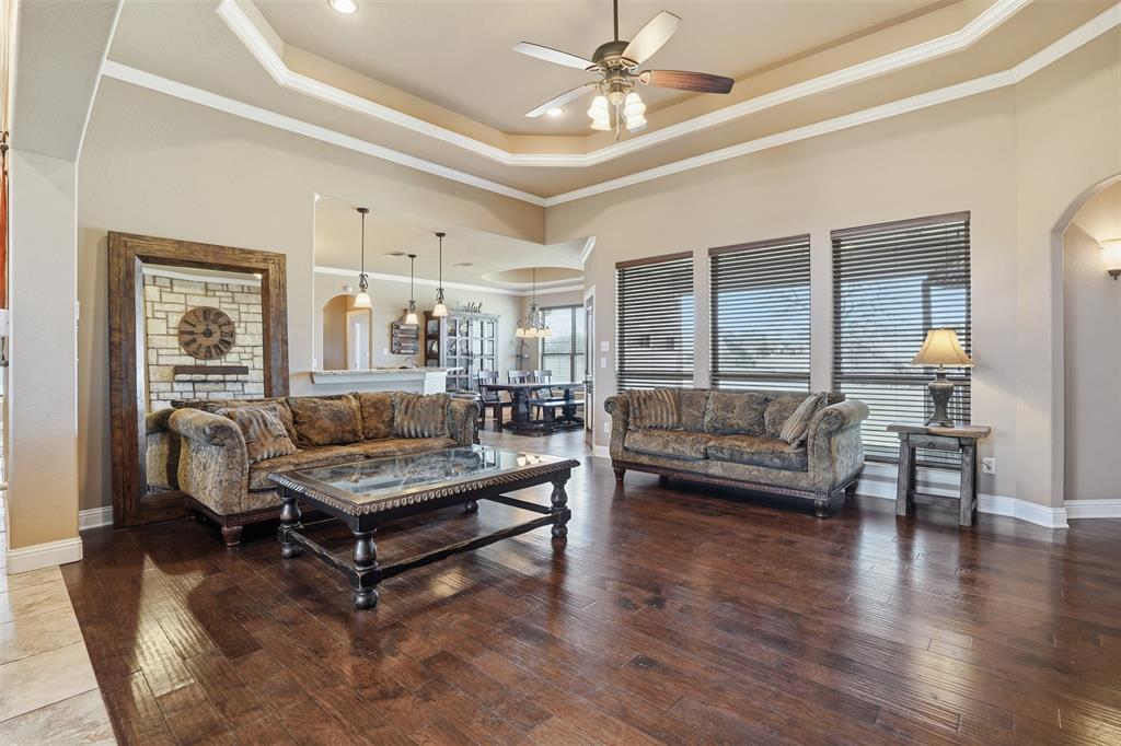 162 Ellis Spring Drive Weatherford, TX 76085 - Photo 14 of 38