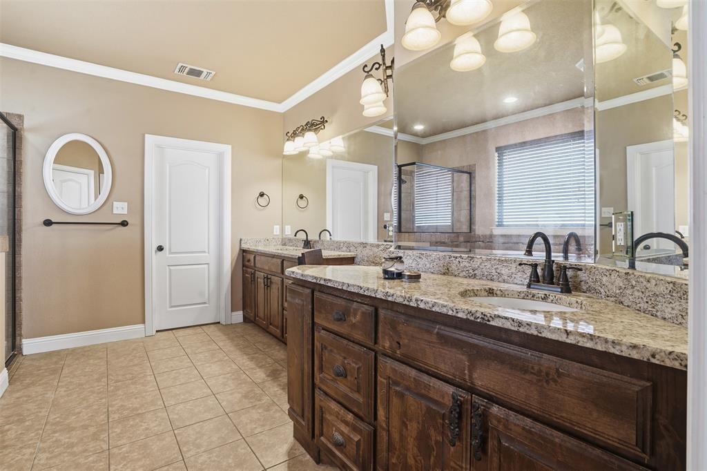 162 Ellis Spring Drive Weatherford, TX 76085 - Photo 20 of 38