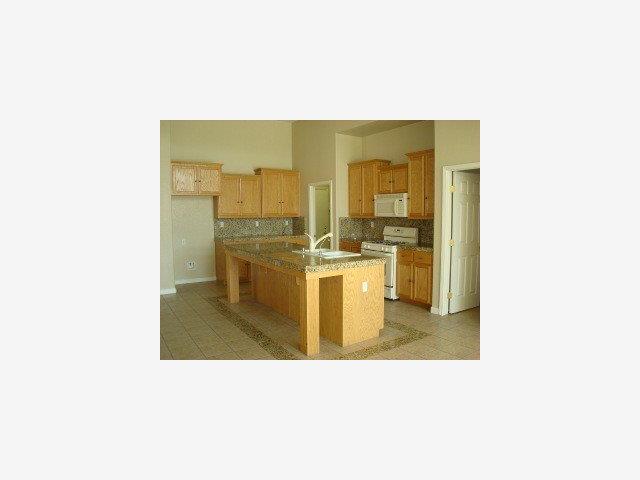 664 Rodeo Grounds Court Newman, CA 95360 - Photo 2 of 9 Gallery Image 2