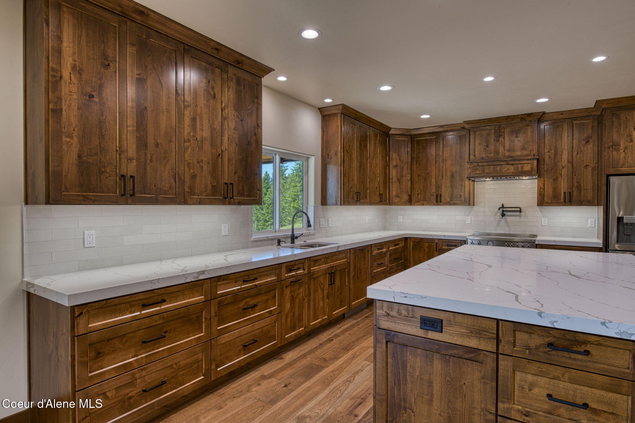 4450 Dufort Road Sagle, ID 83860 - Photo 20 of 81 Kitchen