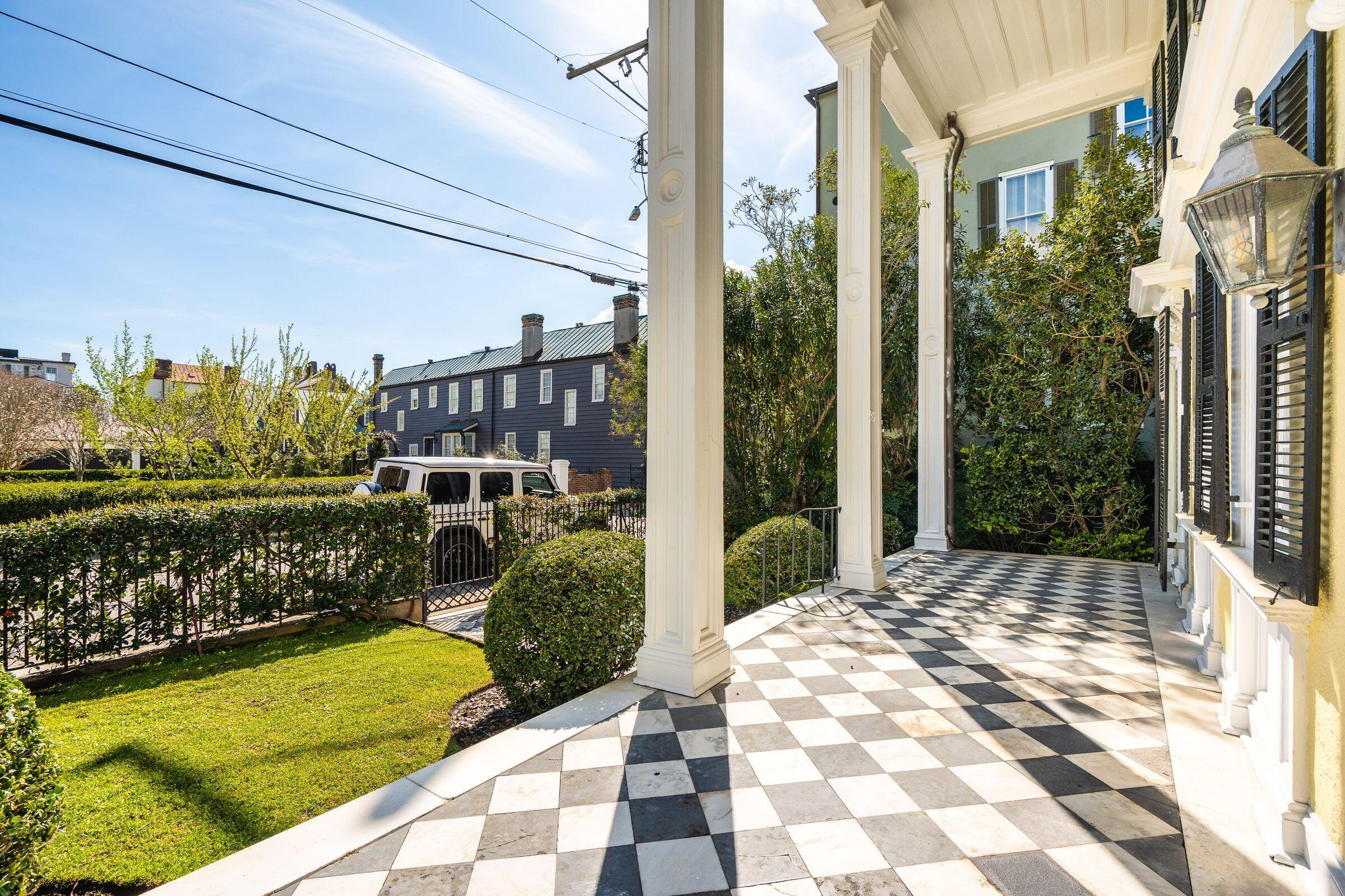 14 Lamboll Street Charleston, SC 29401 - Photo 4 of 50 4