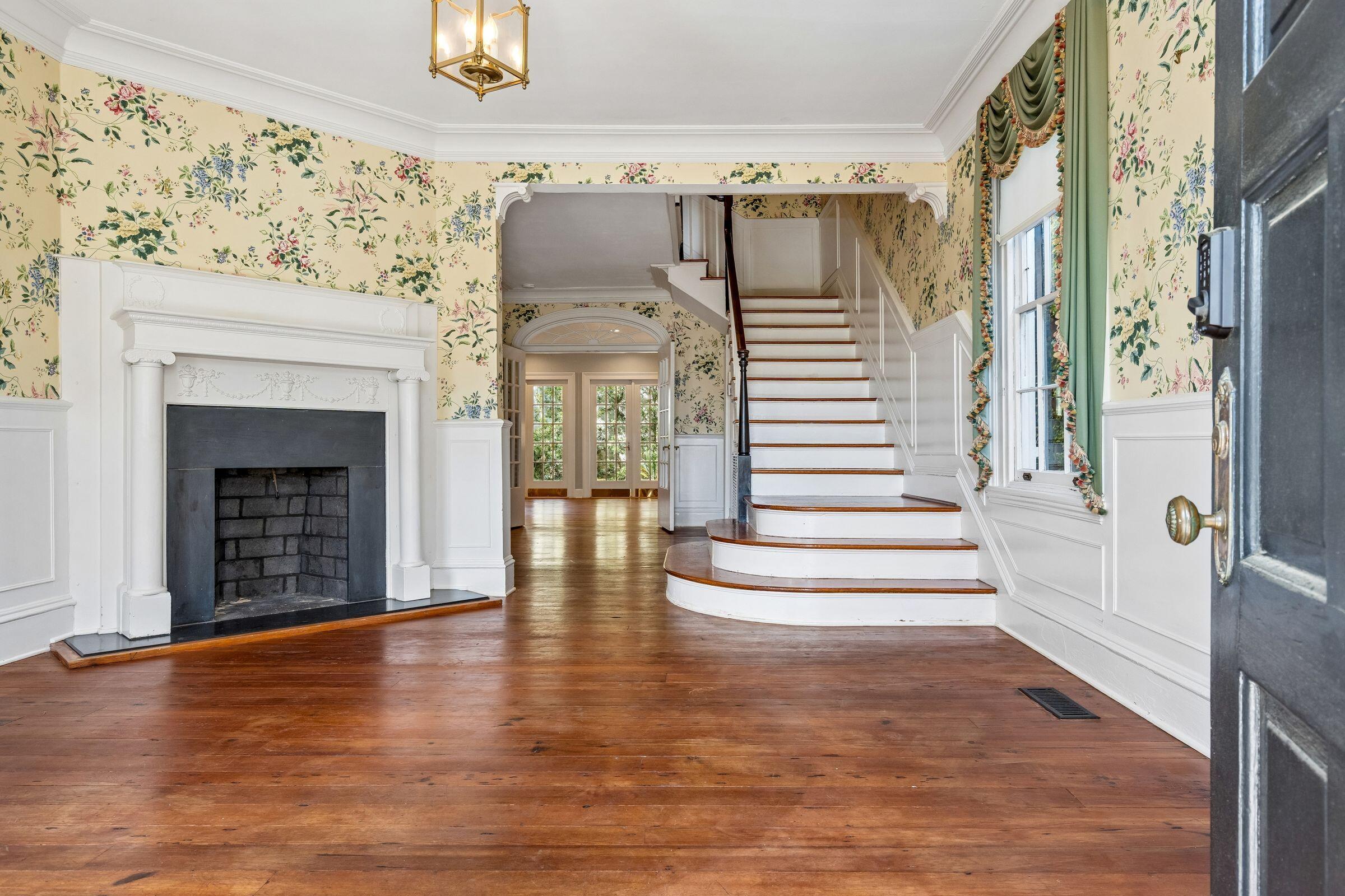 14 Lamboll Street Charleston, SC 29401 - Photo 5 of 50 5