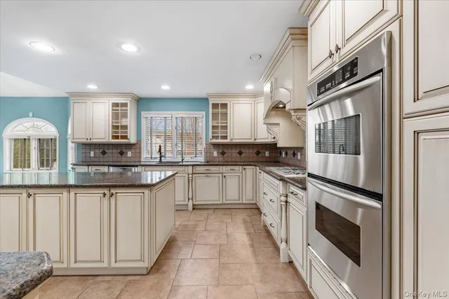 $5,500 | 2495 Navy Place, Bellmore, NY 11710