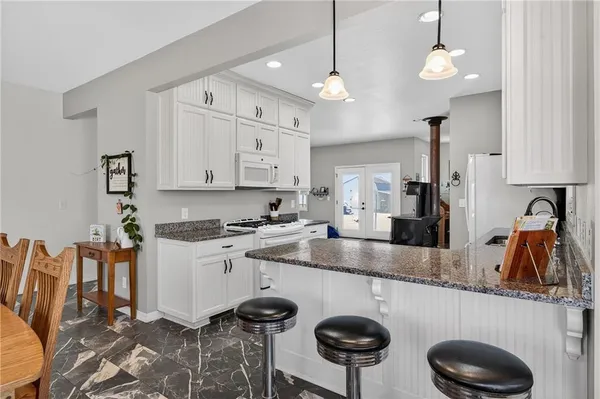 $849,000 | 29990 South 2725th Road, Sheldon, MO 64784