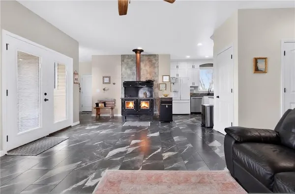 $849,000 | 29990 South 2725th Road, Sheldon, MO 64784