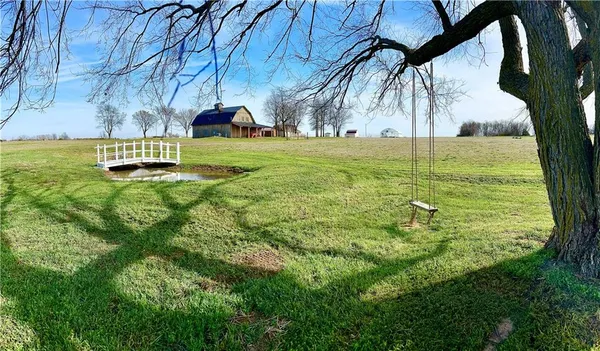 $849,000 | 29990 South 2725th Road, Sheldon, MO 64784