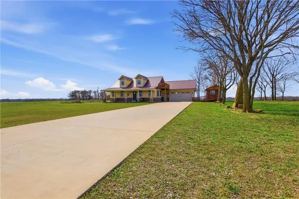 $849,000 | 29990 South 2725th Road, Sheldon, MO 64784
