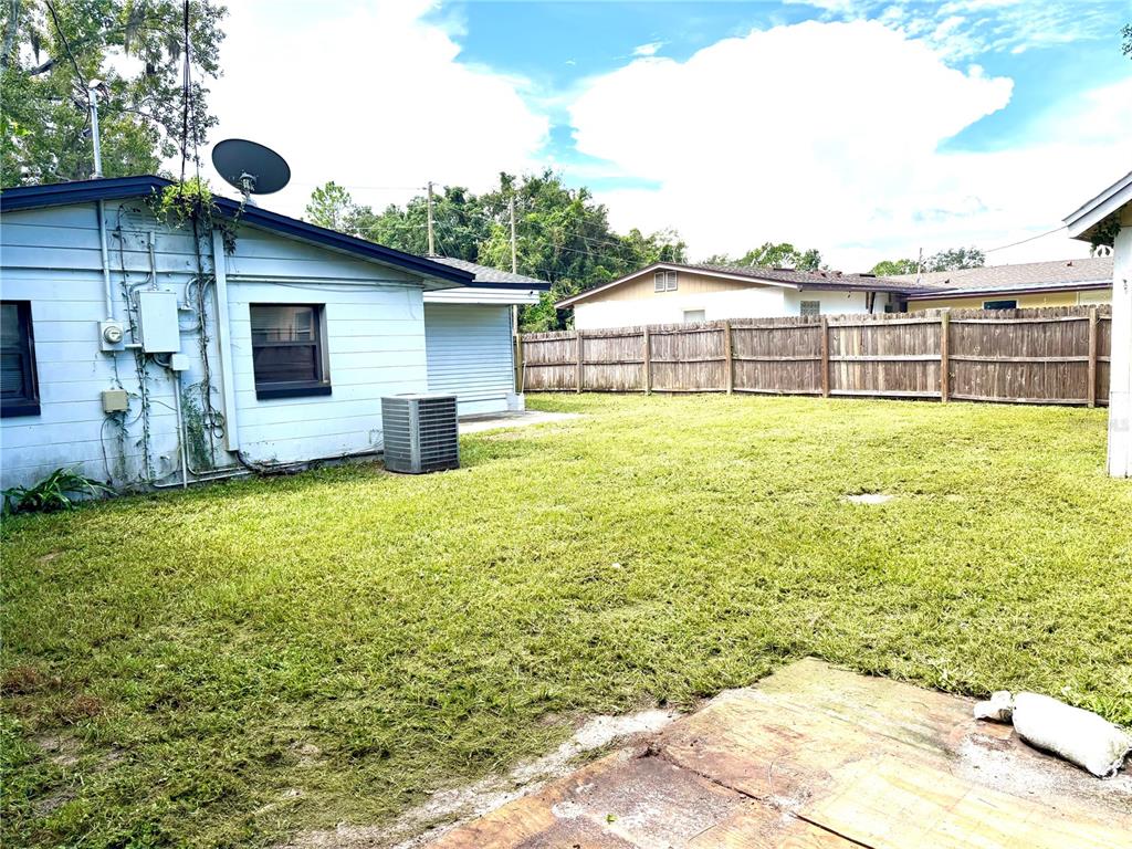 700 Hillview Drive Altamonte Springs, FL 32714 - Photo 2 of 22