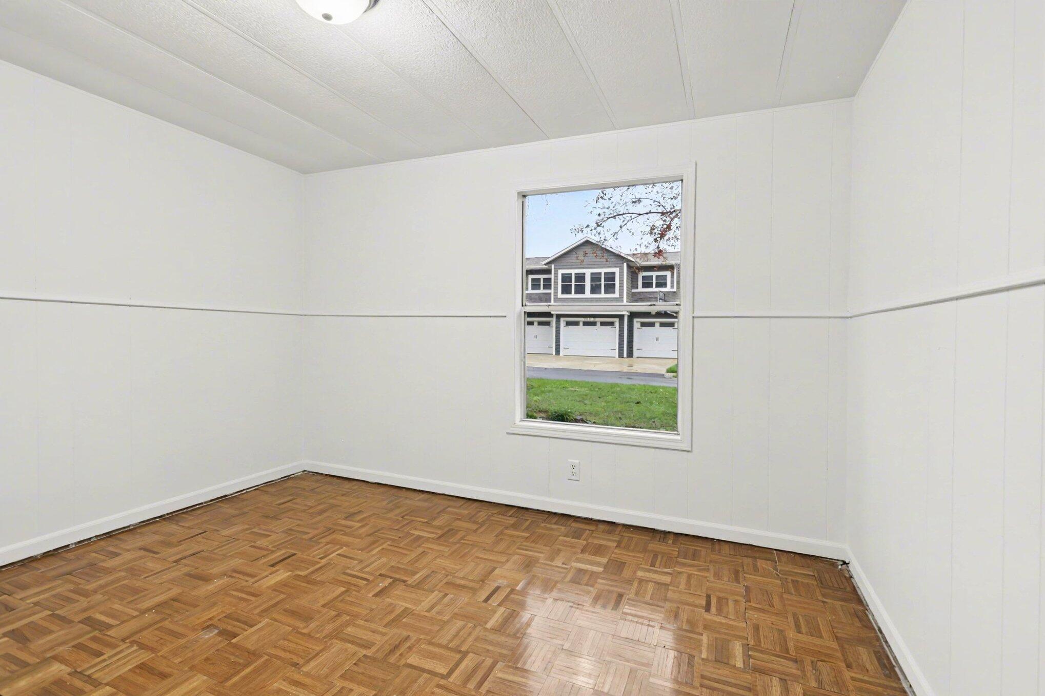 33320 Ridenour Road Dowagiac, MI 49047 - Photo 15 of 27 011_file_6094