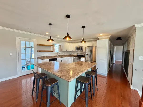 $369,900 | 3063 Parkwood Place, Crown Point, IN 46307