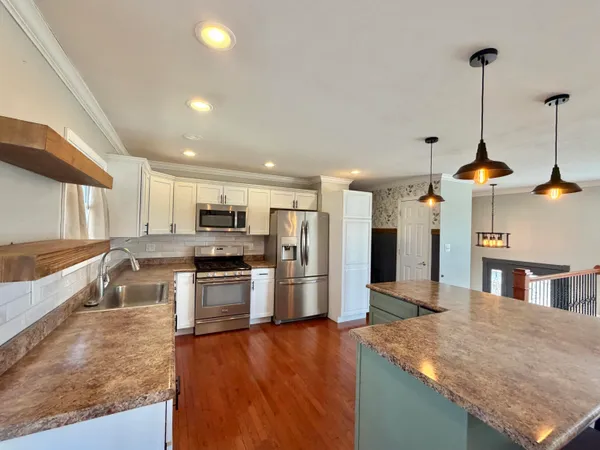 $369,900 | 3063 Parkwood Place, Crown Point, IN 46307