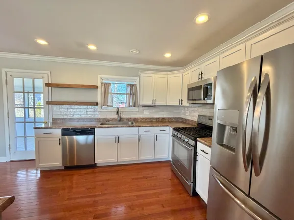 $369,900 | 3063 Parkwood Place, Crown Point, IN 46307