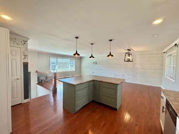 $369,900 | 3063 Parkwood Place, Crown Point, IN 46307