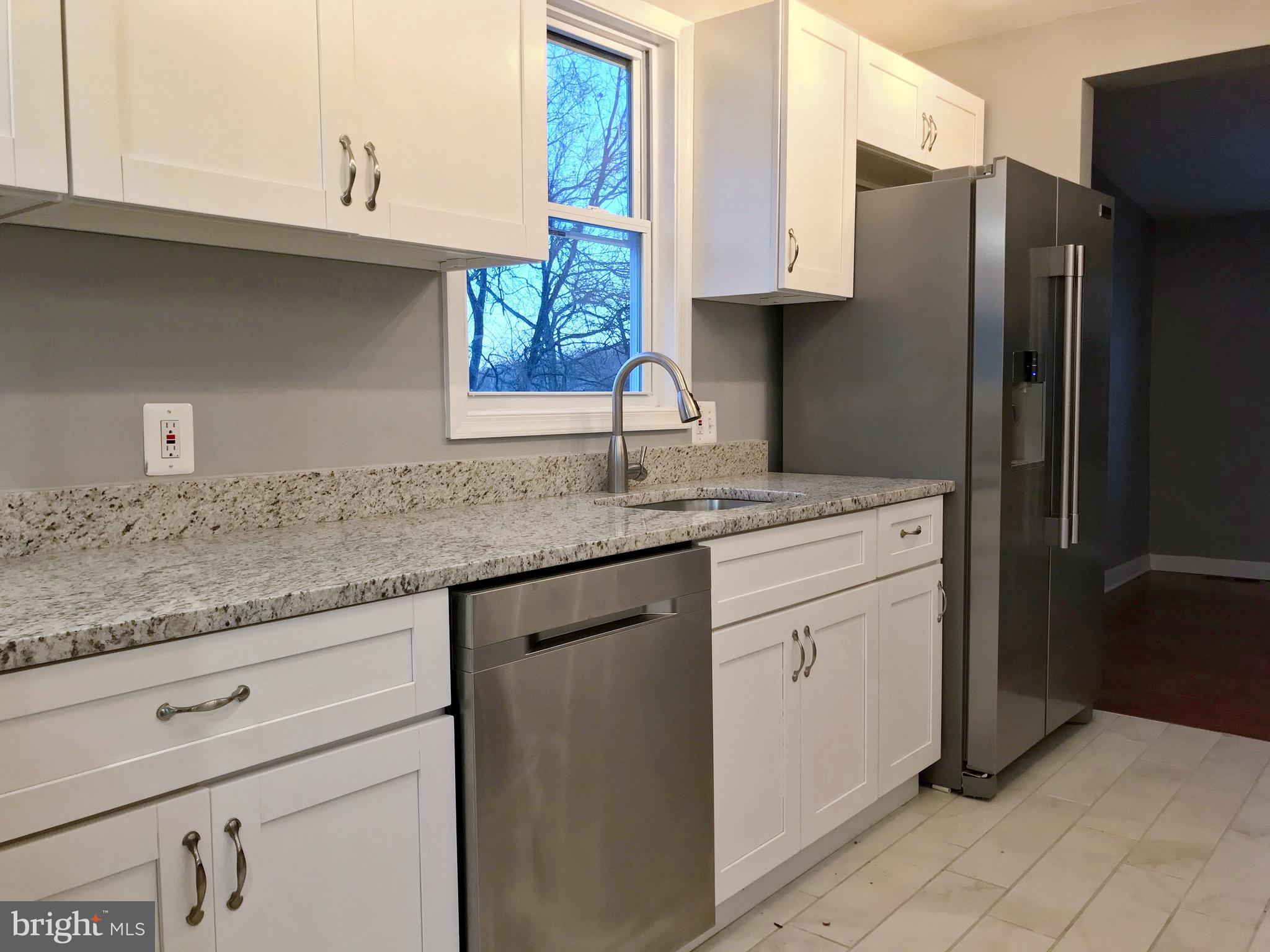 5015 Old Bartholows Road Mount Airy, MD 21771 - Photo 5 of 27 Kitchen