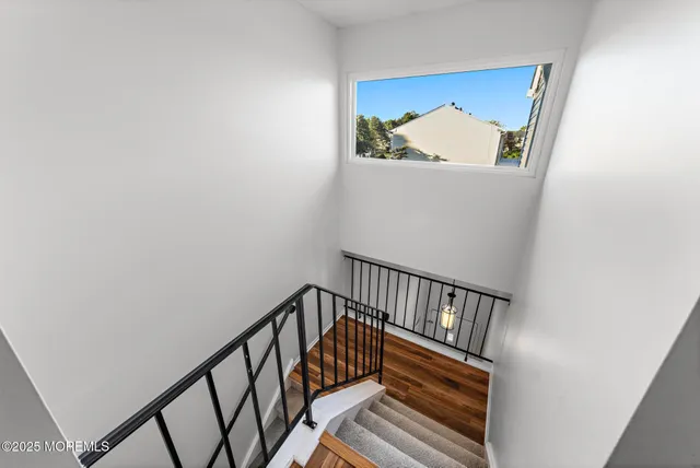 a view of entryway with a window