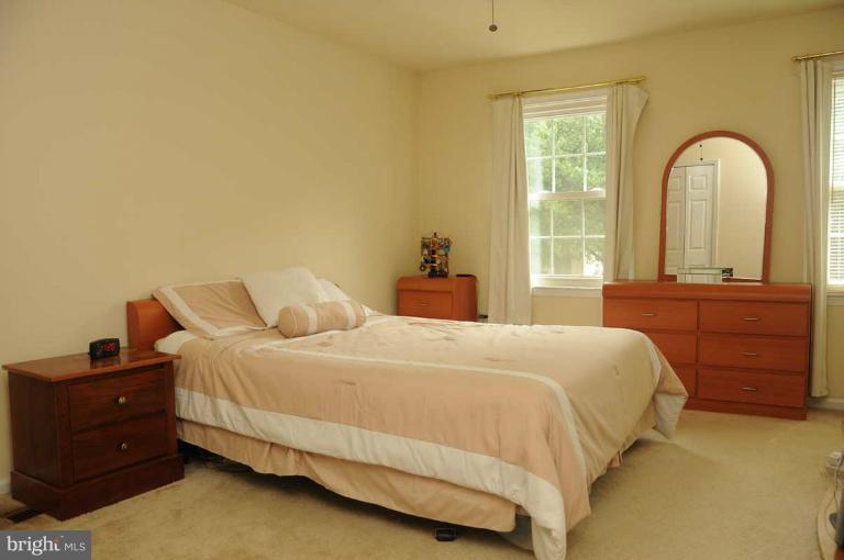 7928 Forest Path Way Springfield, VA 22153 - Photo 2 of 20 Bedroom (Master)