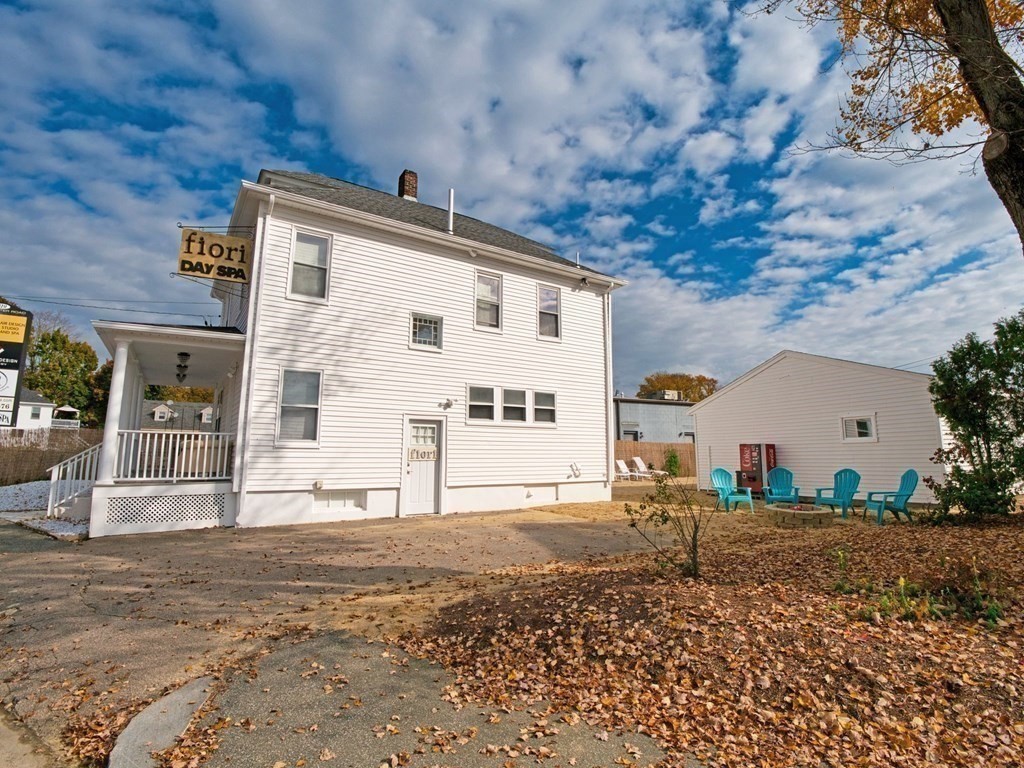 33 Cochituate Road Framingham, MA 01701 - Photo 3 of 42 Gallery Image 3