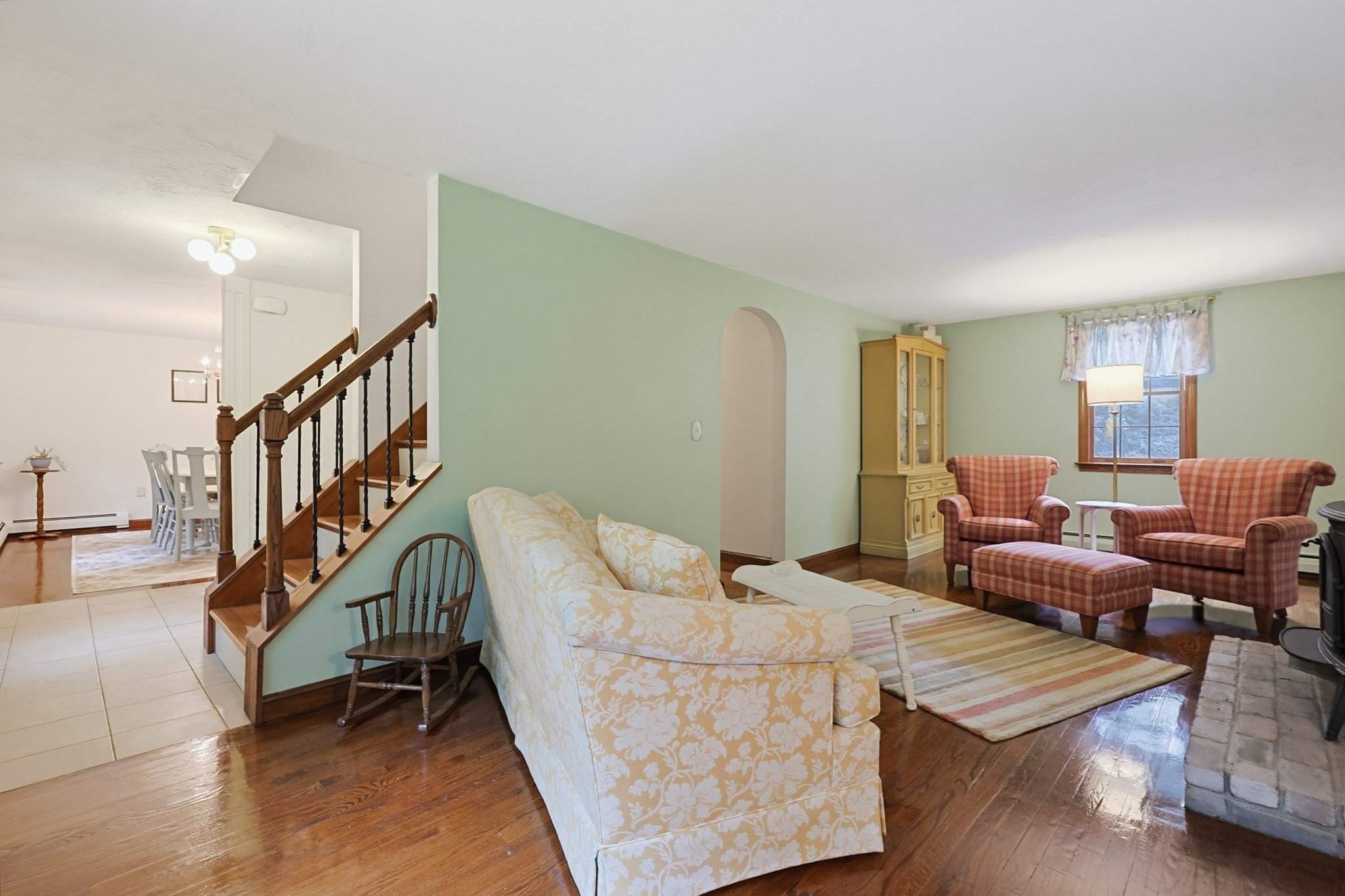 245 Albee Road Uxbridge, MA 01569 - Photo 4 of 42 Gallery Image 4