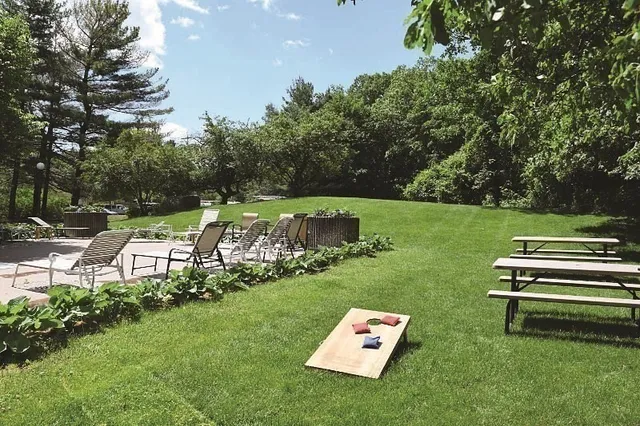 $675,000 | 250 Hammond Pond Parkway, Unit 615N, Newton, MA 02467