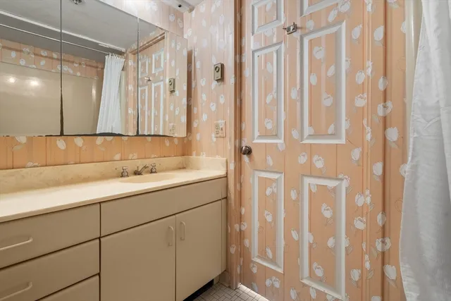 $675,000 | 250 Hammond Pond Parkway, Unit 615N, Newton, MA 02467