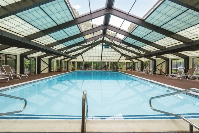 $675,000 | 250 Hammond Pond Parkway, Unit 615N, Newton, MA 02467