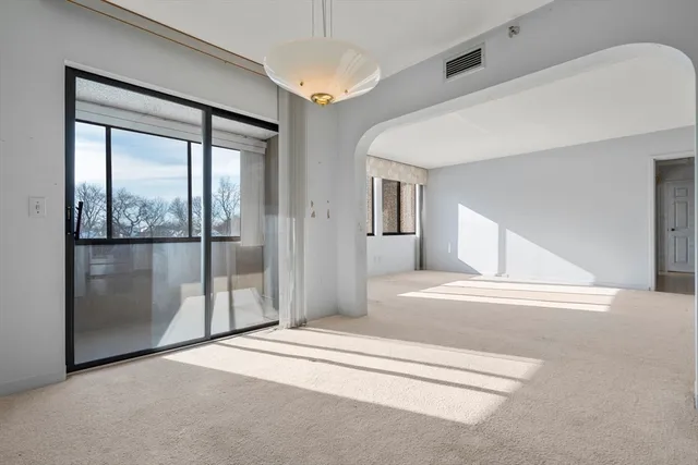 $675,000 | 250 Hammond Pond Parkway, Unit 615N, Newton, MA 02467