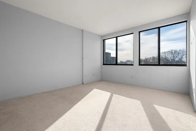 $675,000 | 250 Hammond Pond Parkway, Unit 615N, Newton, MA 02467