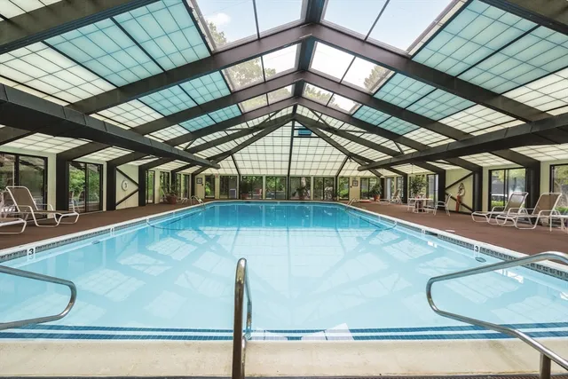 $675,000 | 250 Hammond Pond Parkway, Unit 615N, Newton, MA 02467