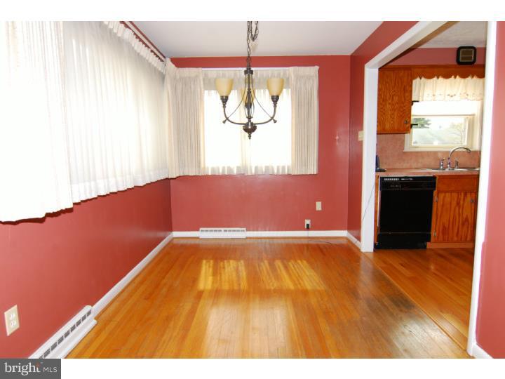102 Thomas Place Sinking Spring, PA 19608 - Photo 4 of 20