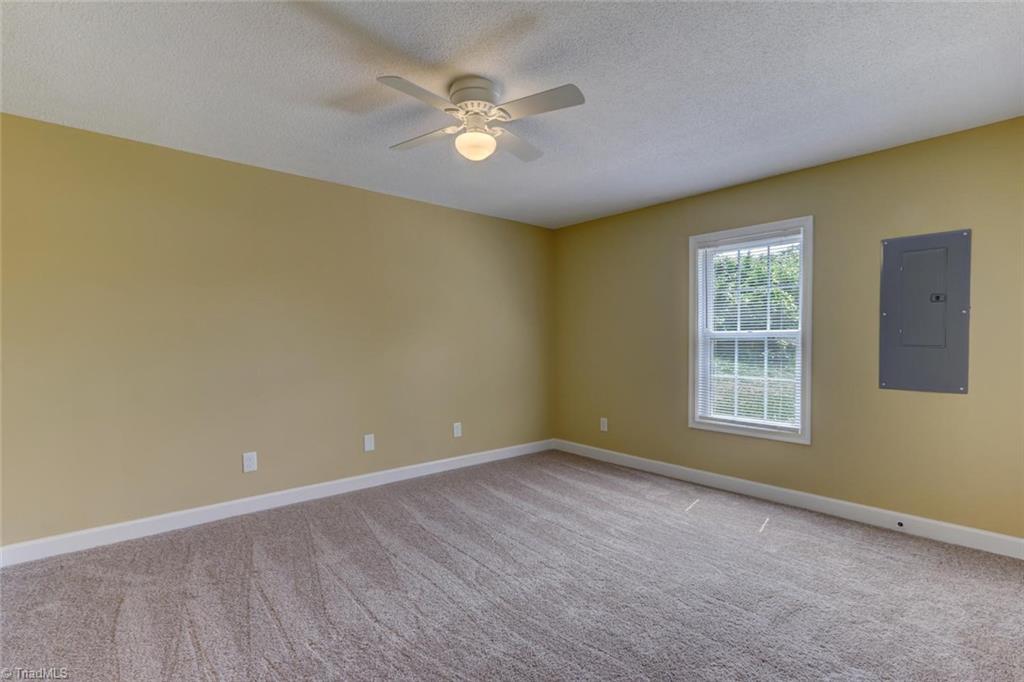 1538 Brooks Road Reidsville, NC 27320 - Photo 16 of 28 Gallery Image 16