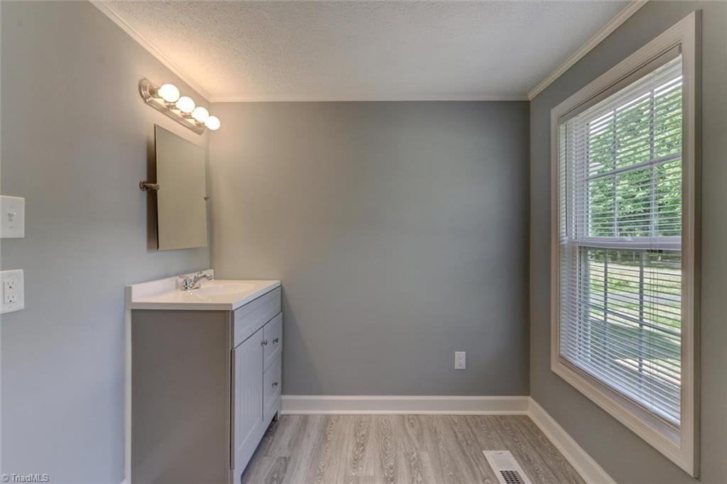 1538 Brooks Road Reidsville, NC 27320 - Photo 22 of 28 Gallery Image 22