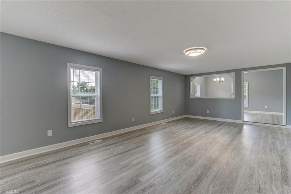 1538 Brooks Road Reidsville, NC 27320 - Photo 9 of 28 Gallery Image 9