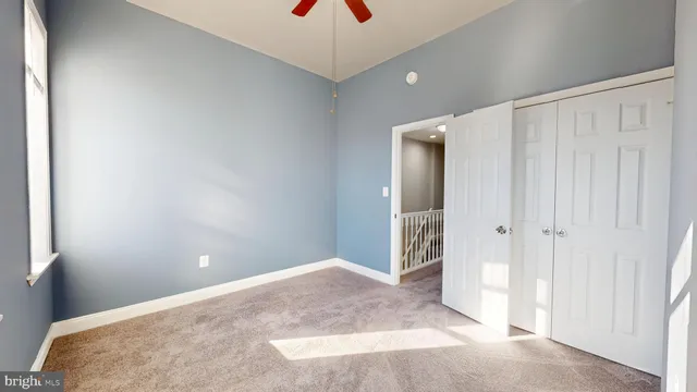 a view of a livingroom with an empty space