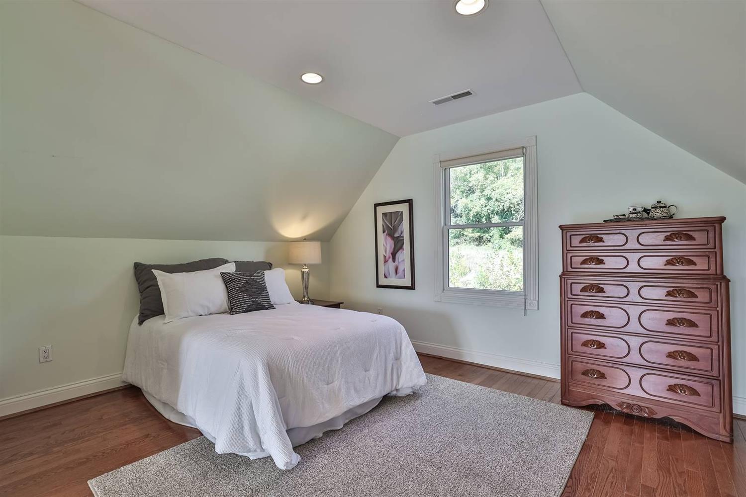 2162 Riverside Drive Cincinnati, OH 45202 - Photo 41 of 49 Gallery Image 41