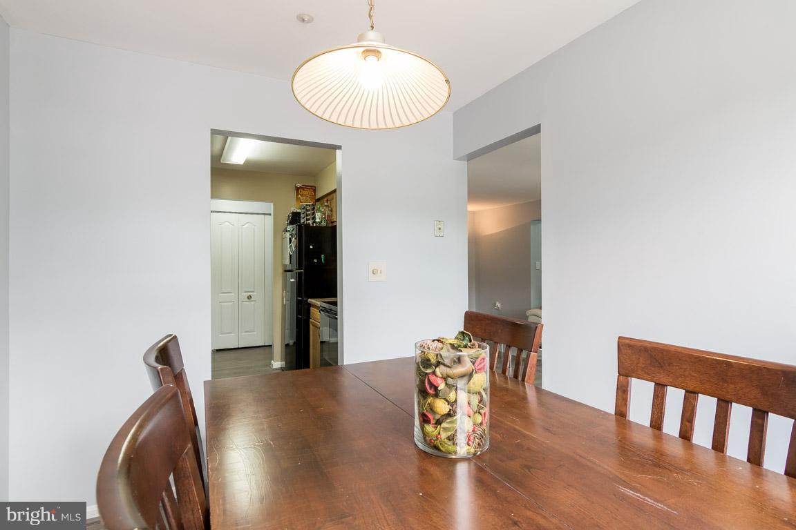 8589 Falls Run Road, Unit H Ellicott City, MD 21043 - Photo 18 of 30 Dining Room