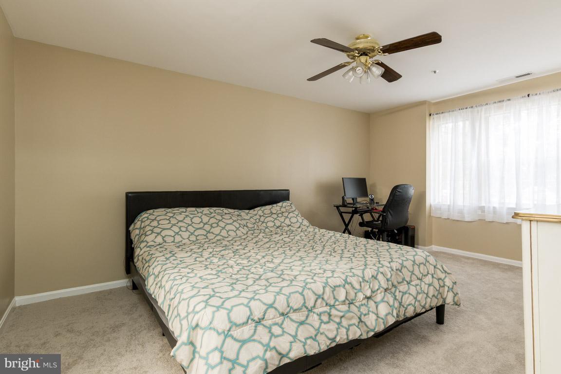 8589 Falls Run Road, Unit H Ellicott City, MD 21043 - Photo 23 of 30 Bath (Master)