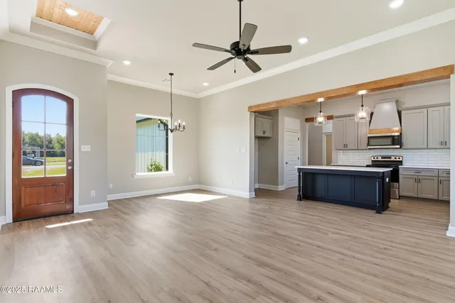 $349,500 | 119 Chase, Scott, LA 70583