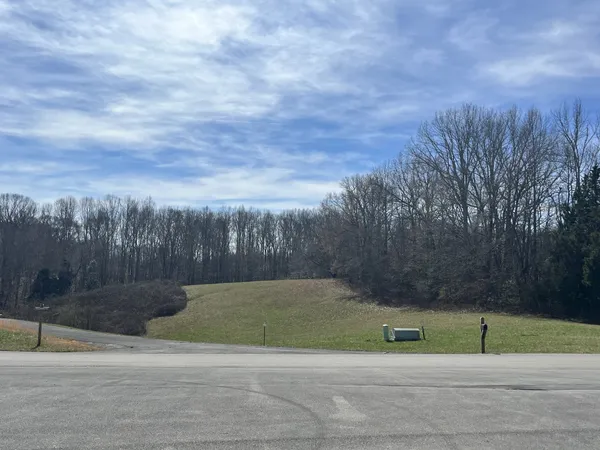 $59,000 | 120 Holly Bend Drive, Byrdstown, TN 38549
