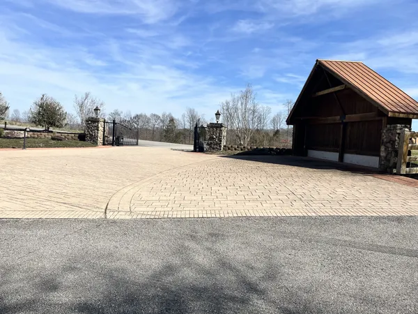 $59,000 | 120 Holly Bend Drive, Byrdstown, TN 38549