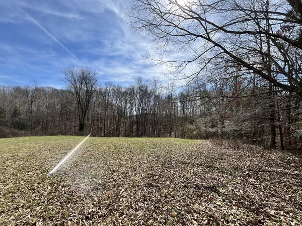 $59,000 | 120 Holly Bend Drive, Byrdstown, TN 38549