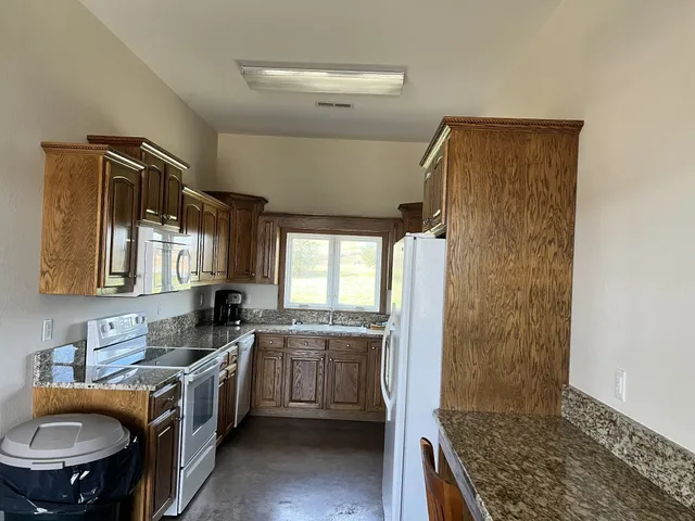 $59,000 | 120 Holly Bend Drive, Byrdstown, TN 38549