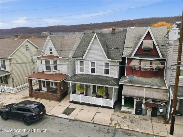 $125,000 | 239 West Bertsch Street, Lansford, PA 18232