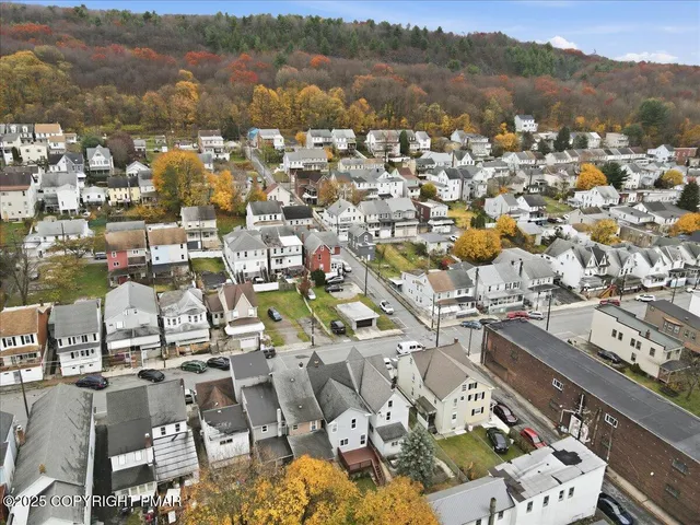 $125,000 | 239 West Bertsch Street, Lansford, PA 18232