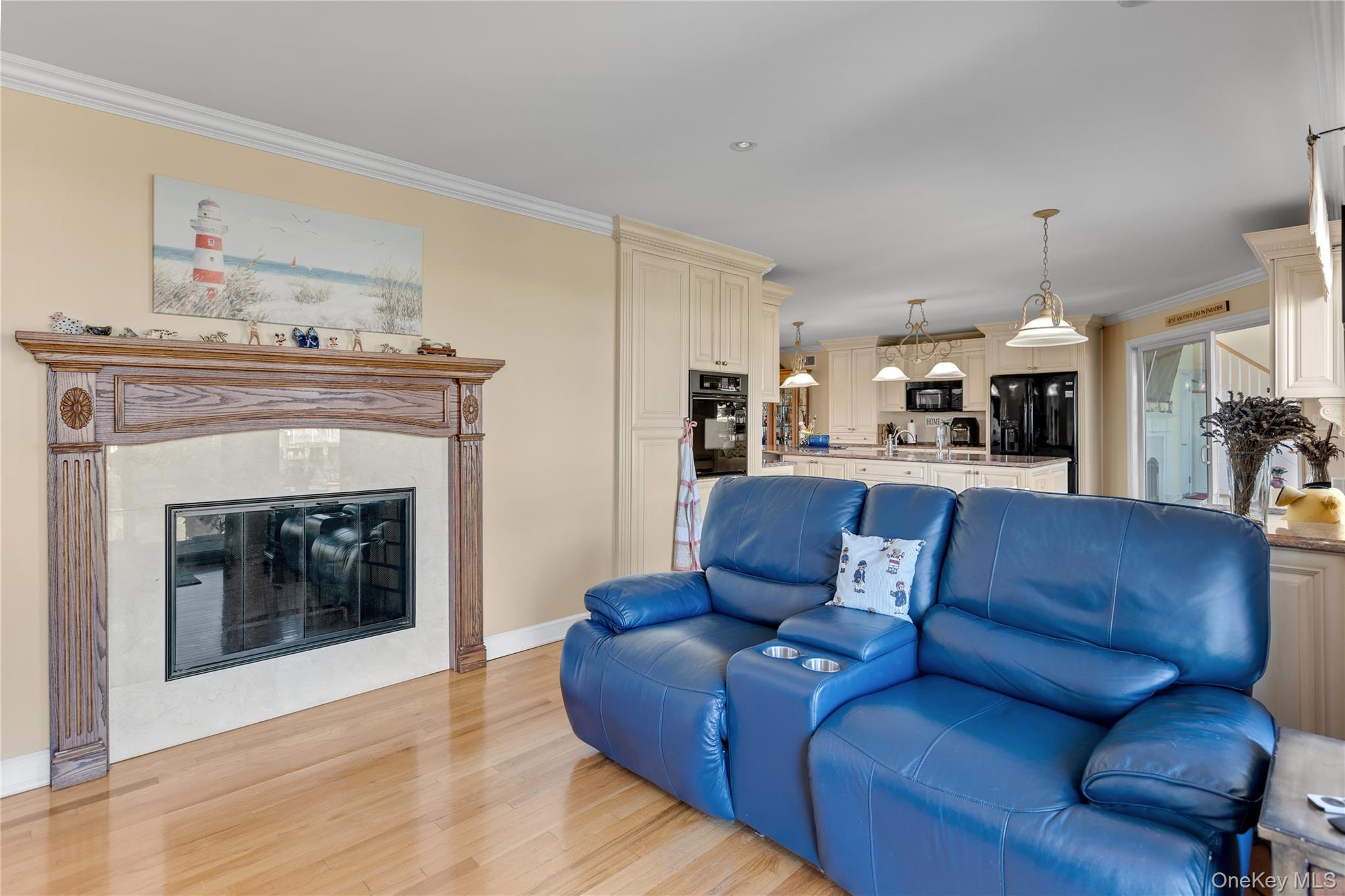 227 West Islip Road West Islip, NY 11795 - Photo 20 of 46